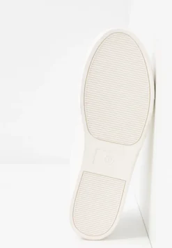 Anna Field Sneakers Laag - White 13 Anna Field Sneakers Laag - White -Anna Field 046973c2861a4988820e8e5f6afab865 scaled
