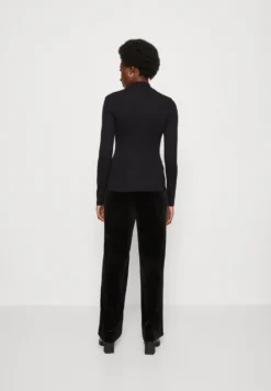 Anna Field Longsleeve - Black 8 Anna Field Longsleeve - Black -Anna Field 0f084bfde22c4bd9b9504226bde2f640 scaled