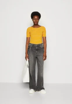 Anna Field T-Shirt Print - Dark Yellow/White