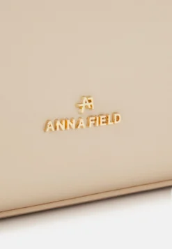 Anna Field Handtas - Beige -Anna Field 39a0b09cba8e4cfd99ebad81b47ffa02 scaled