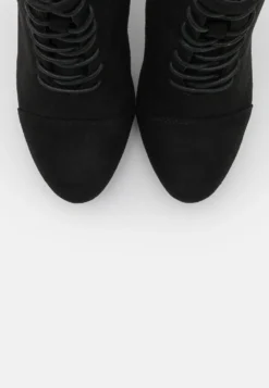 Veterboots - Black 11 Veterboots - Black -Anna Field 5d1877a5c2284f108017bb41a585090f scaled