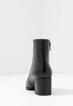 Anna Field Leather - Korte Laarzen - Black 12 Anna Field Leather - Korte Laarzen - Black -Anna Field 728bd49fd0604d5f9c7b683a8852520a scaled