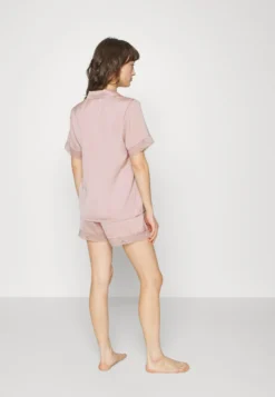 Anna Field Gift Box Pj Set - Pyjama - Pink 8 Anna Field Gift Box Pj Set - Pyjama - Pink -Anna Field be4b5b8bac15409b94db3f1255e071a9 scaled